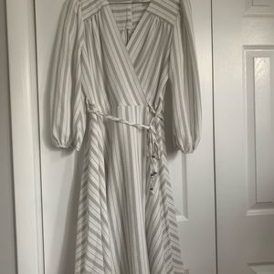 Calvin Klein dress size 6 grey and white